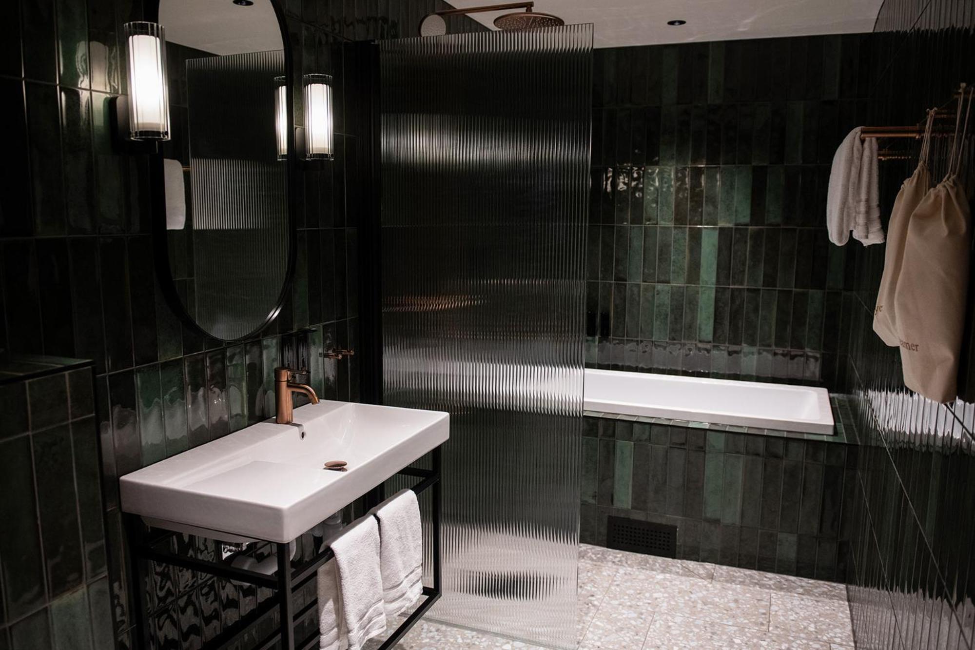 Hernoe Gin Hotell Härnösand Exteriör bild